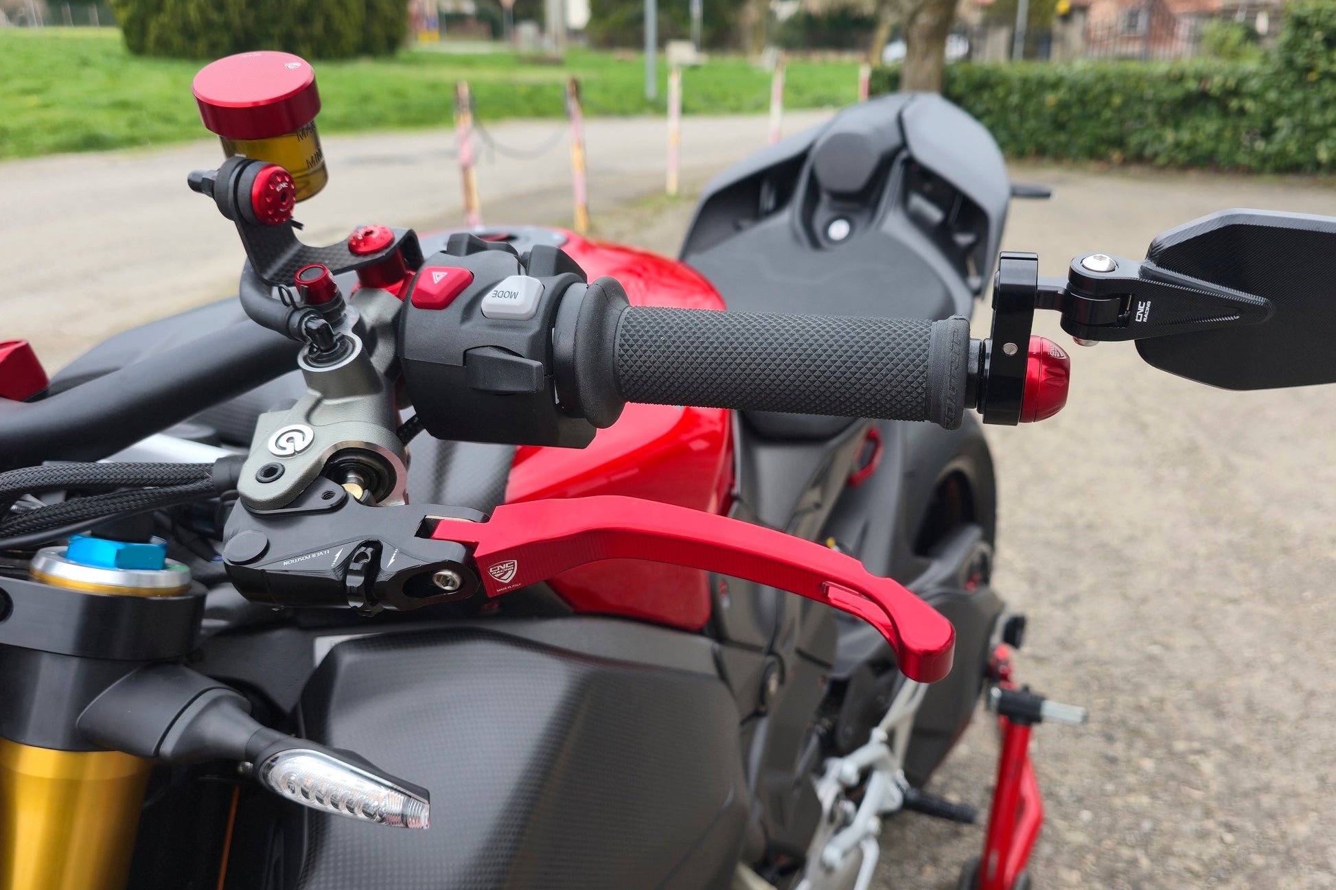 Opklapbare-koppelingshendel-met-horizontale-verstelknop-Ducati-XDiavel-S-2016-2017