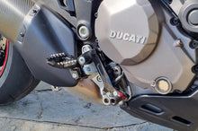 Voetsteunenset berijder 'Touring' Ducati Multistrada V4 Pikes Peak (2025+) zwart gemonteerd
