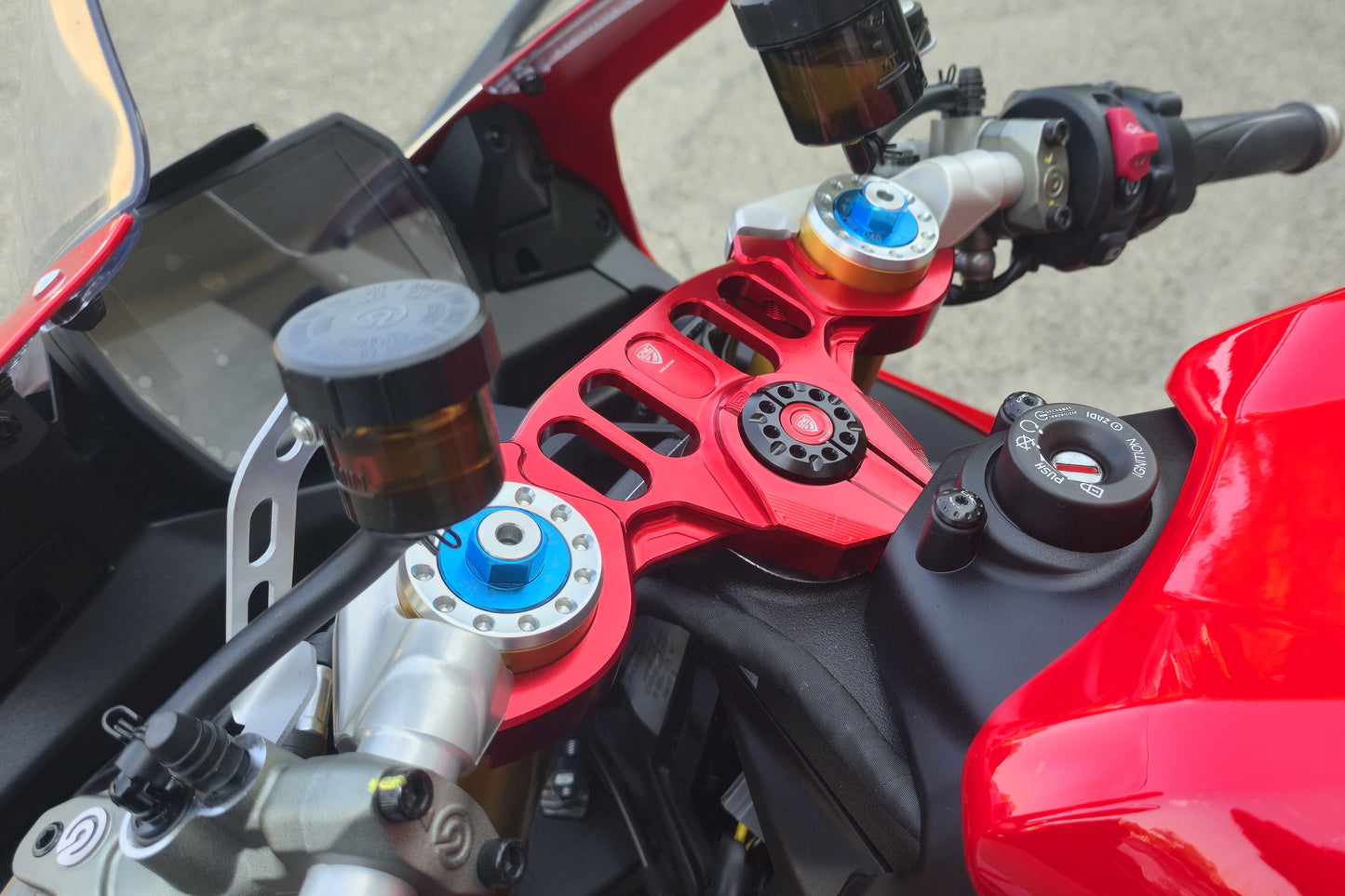 Bovenste kroonplaat CNC Racing voor Ducati Panigale V2 (2025+)