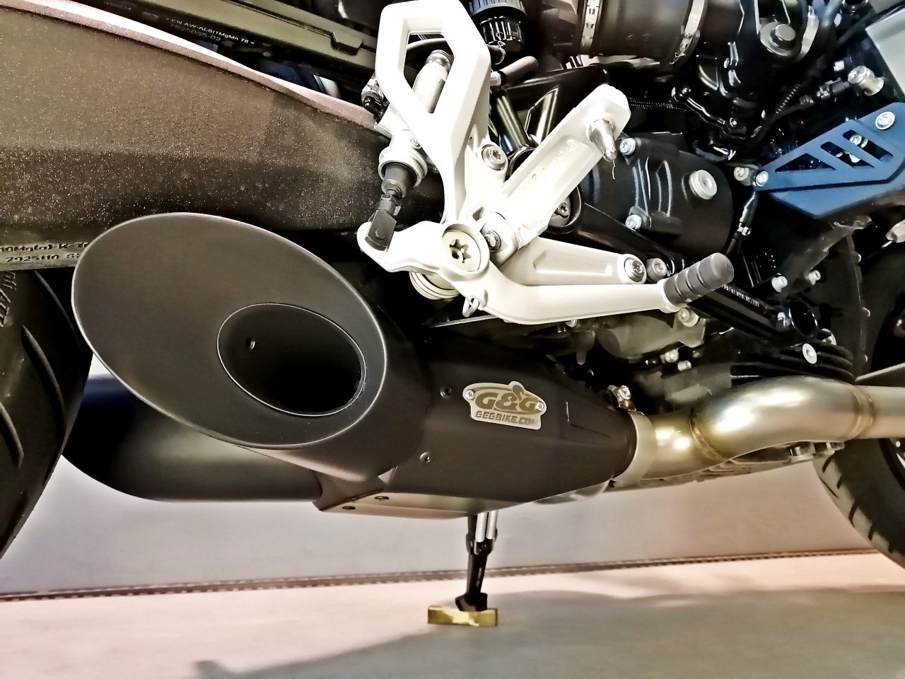 Système d'échappement furtif G&G GP BMW R NINET 2013-2020