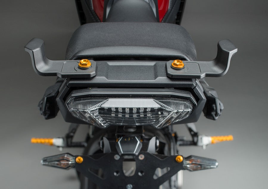 Le support de plaque d'immatriculation «Race» LightEch Kit Innovation rencontre l'élégance-yamaha MT-09 Tracer / GT 2015-2017
