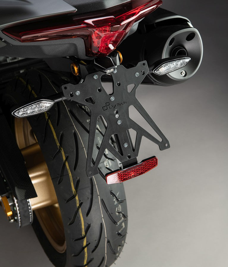 Le support de plaque d'immatriculation «Race» LightEch Kit Innovation rencontre l'élégance-yamaha T-MAX 530/560 2017-2021