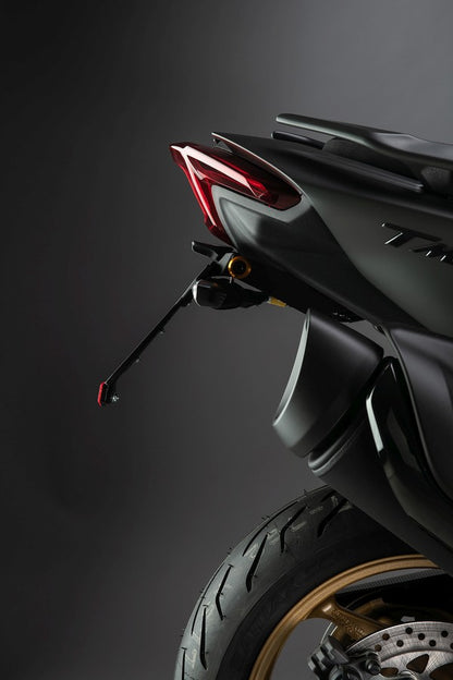 Le support de plaque d'immatriculation «Race» LightEch Kit Innovation rencontre l'élégance-yamaha T-MAX 530/560 2017-2021