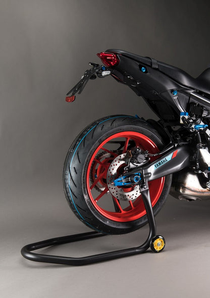 Le support de plaque d'immatriculation «Race» LightEch Kit Innovation rencontre l'élégance-yamaha MT-09 / SP 2021-2023