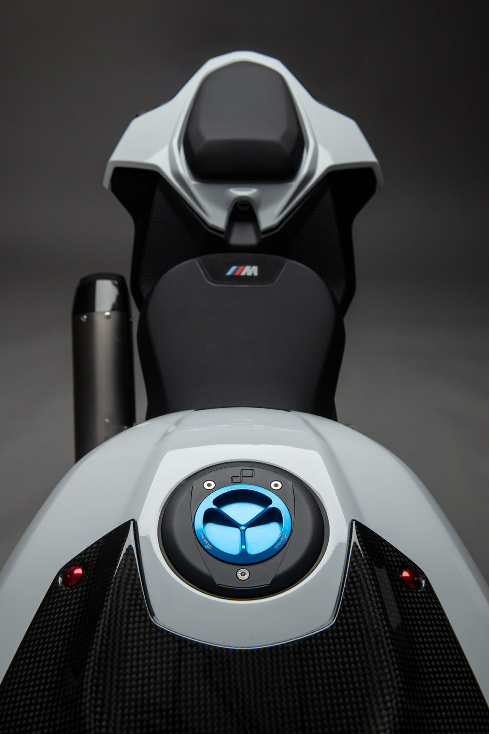 LighTech Tankdop Fuel Tank Cap met schroefsluiting – Lichtgewicht precisie voor BMW M1000RR (2025+)