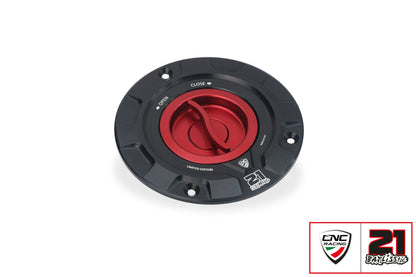 Snelsluiter tankdop Troy Bayliss Limited Edition Ducati Panigale V2 Bayliss 1st Champion 20th Anniversary (2022+) zwart-rood vooraanzicht rechts