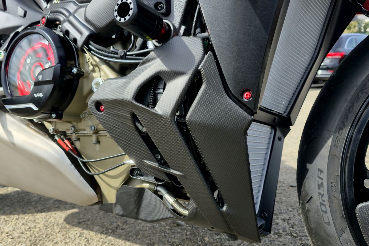 Bellypan panelen set mat carbon Ducati Streetfighter V4S (2025+)