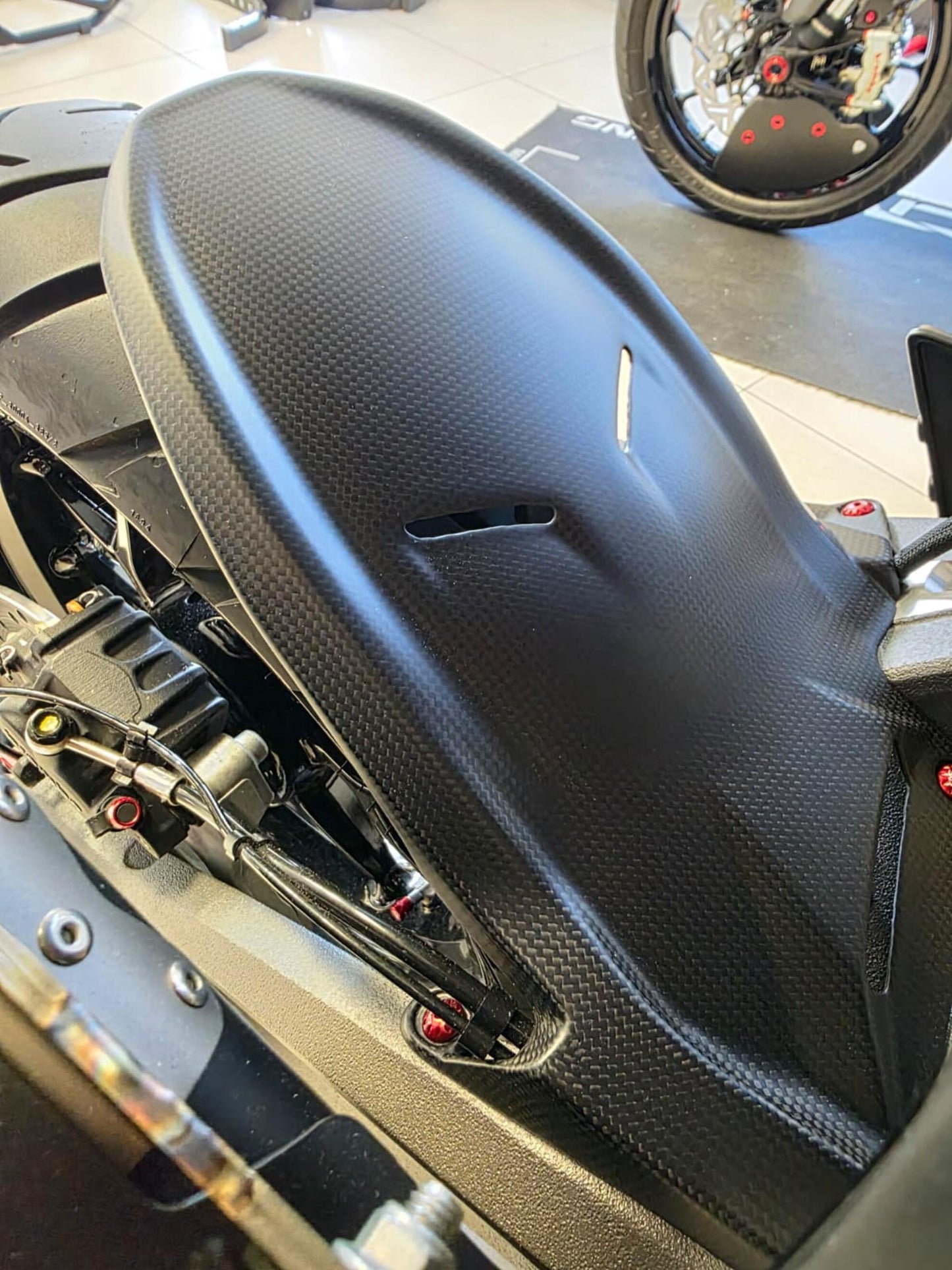 CNC Racing Achterspatbord (hugger) mat carbon Ducati Multistrada V2 S 2025+