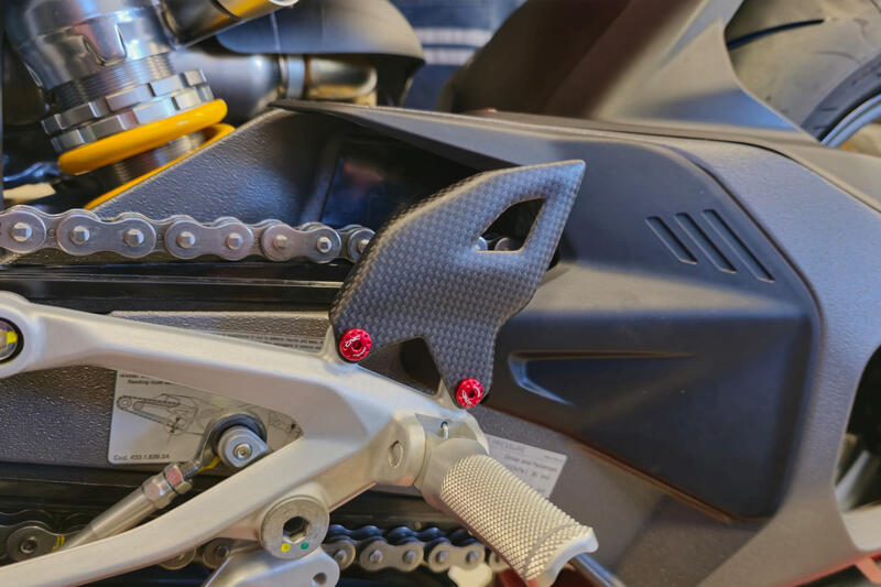 Mat carbon hielbeschermers (2 st.) Ducati Panigale V4 Tricolore Italia (2025+)