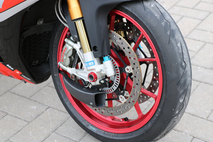 GP Remklauw koeling luchtgeleider set carbon Aprilia RS 660 (2020-2024) mat carbon gemonteerd op Aprilia Tuono V4 ter voorbeeld