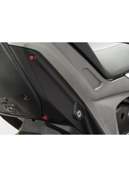 Panneau latéral et boulon de carénage arrière - Hypermotard 821 Hyperstrada 821 Ducati Hypermotard 821 SP (2013-2015)