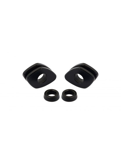 Tourner les adaptateurs M8 et M10 pour le support de plaque d'immatriculation Ducati Ducati Hyperstrada 939 (2016-2018)